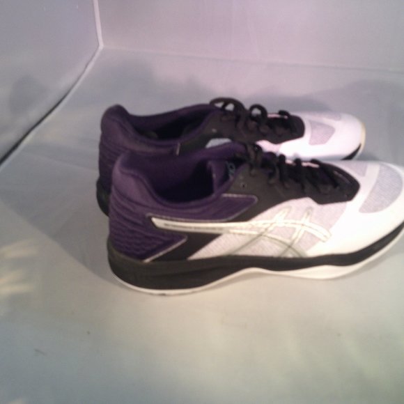 sneakers - Picture 1 of 4